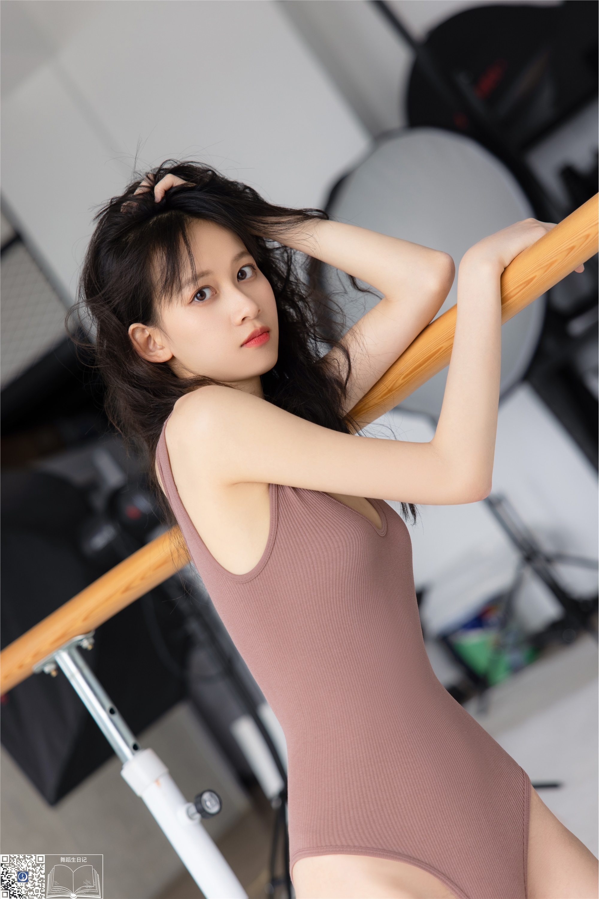 GALLI嘉丽 舞蹈生日记 042 - 黎黎